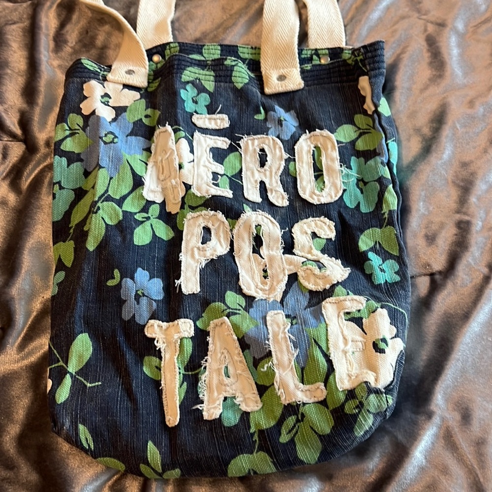 Aeropostale floral tote
